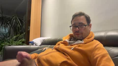 krzysztof1977 online show from June 2026 09:35:01 PM