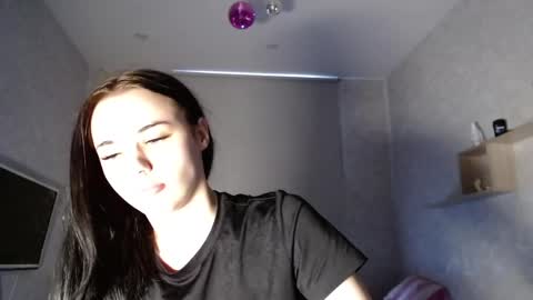 Snapshot of kseni_a chatting on May 2026 10:55:01 AM Ksenia online show from May 2026 10:55:01 AM
