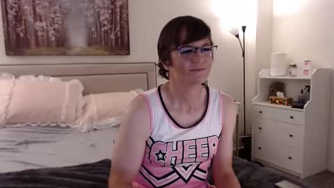 Cait online show from October 2025 01:51:02 AM