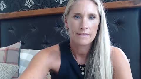 Lucy online show from January 2025 02:14:01 AM