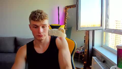 Snapshot of kurt_hanssen chatting on July 2026 05:07:02 PM kurt_hanssen online show from July 2026 05:07:02 PM