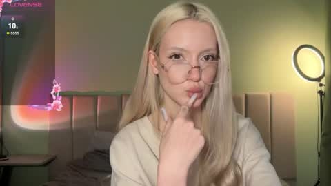 Bella and Alexandra online show from June 2026 05:26:02 PM
