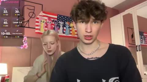 Bella and Alexandra online show from July 2026 06:43:02 PM