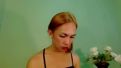 Snapshot of kween_romance chatting on January 2025 01:46:01 PM Kween online show from January 2025 01:46:01 PM