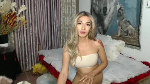 Snapshot of kween_romance chatting on January 2025 06:21:01 PM Kween online show from January 2025 06:21:01 PM