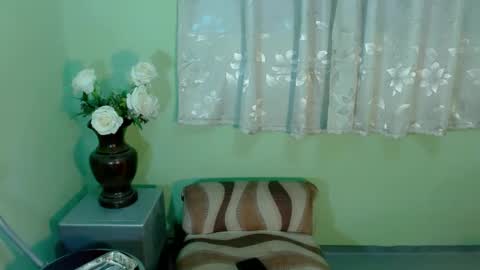 Snapshot of kween_romance chatting on February 2025 03:15:02 PM Kween online show from February 2025 03:15:02 PM