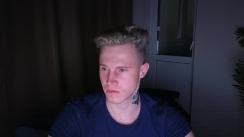 Snapshot of kyle_4u chatting on January 2025 07:43:01 PM Kyle online show from January 2025 07:43:01 PM