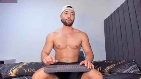 Kyle collinz online show from October 2025 08:34:02 AM