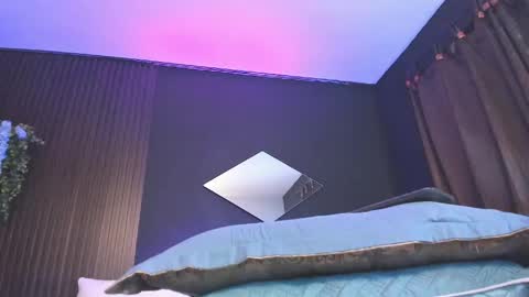 Snapshot of kyle_jordanx chatting on May 2026 04:30:02 AM KYLE online show from May 2026 04:30:02 AM
