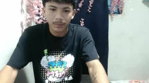 kyle_lourence online show from May 2026 10:32:01 AM