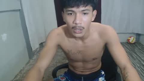 kyle_lourence online show from May 2026 11:59:01 AM