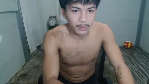 kyle_lourence online show from May 2026 12:22:02 PM