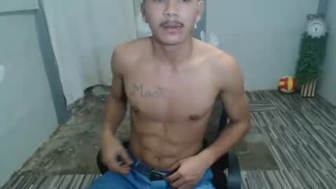 kyle_lourence online show from May 2026 06:24:01 PM