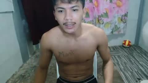 kyle_lourence online show from June 2026 11:21:01 PM