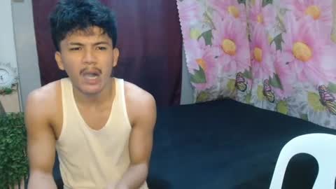 kyle_lourence online show from June 2026 09:48:02 PM