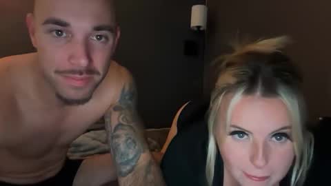 kylealyssa97 online show from December 2025 03:48:01 AM