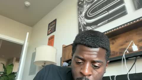 Snapshot of kylekickstand chatting on November 2025 09:03:02 PM Kyle Kickstand online show from November 2025 09:03:02 PM