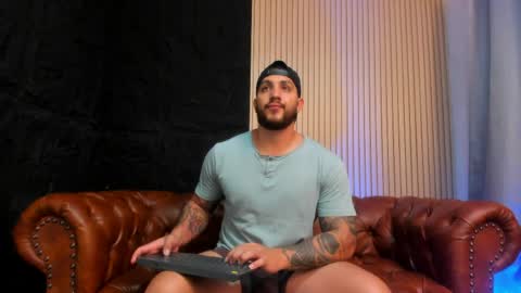 Snapshot of kylenorth_ chatting on May 2026 05:10:01 PM kylenorth_ online show from May 2026 05:10:01 PM