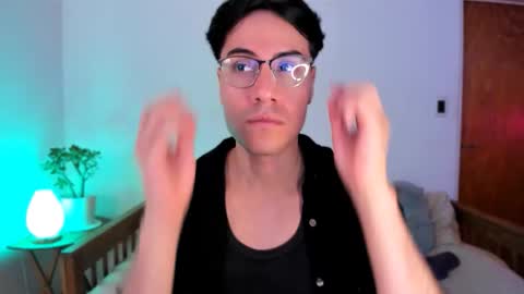 Snapshot of kylianzarate chatting on December 2025 03:00:02 AM Kylian Zarate online show from December 2025 03:00:02 AM