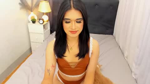 Snapshot of kylie_cums chatting on February 2025 03:05:01 PM kylie_cums online show from February 2025 03:05:01 PM