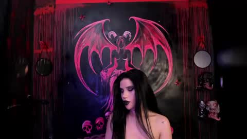 Snapshot of kylie_foxx1 chatting on June 2026 01:43:02 AM submissive demon Please help me to reach 500 thumbs up online show from June 2026 01:43:02 AM