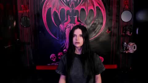 Snapshot of kylie_foxx1 chatting on June 2026 01:32:02 AM submissive demon Please help me to reach 500 thumbs up online show from June 2026 01:32:02 AM