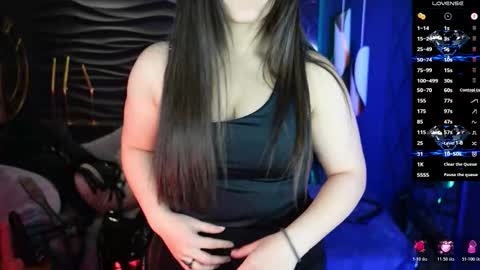 Snapshot of kylie_mellow chatting on November 2025 01:25:02 PM Kylie online show from November 2025 01:25:02 PM