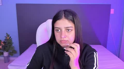 Kylie Reyes  online show from January 2025 07:21:01 PM