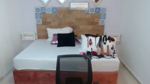 Melissa online show from December 2025 10:52:02 AM