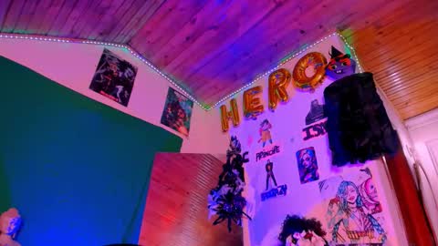   online show from October 2025 04:01:02 AM