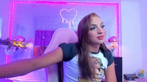 Kylie online show from October 2025 04:57:02 AM