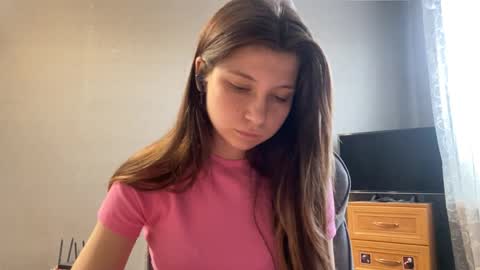 Kary online show from April 2026 01:41:02 PM