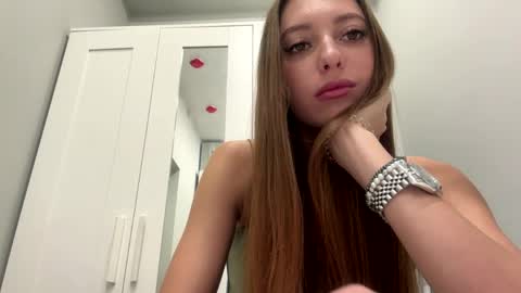 Selena online show from April 2026 10:13:01 AM