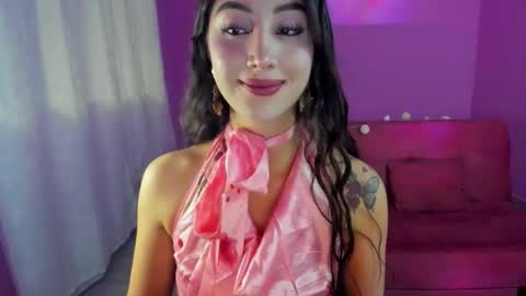 Kym Giraldo online show from November 2025 08:51:05 AM