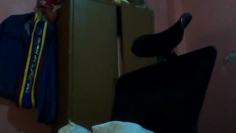 kyoshi_19 online show from June 2026 11:13:01 AM