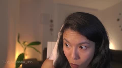 schedule 300 pm - 1100pm colombia time online show from February 2026 01:17:01 AM