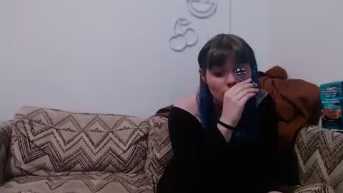 Lily online show from October 2025 05:01:01 PM