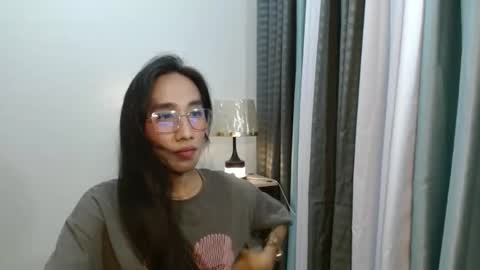 Snapshot of l4dyt4m4yo chatting on March 2026 11:54:02 AM UrAsianCutiii3 online show from March 2026 11:54:02 AM