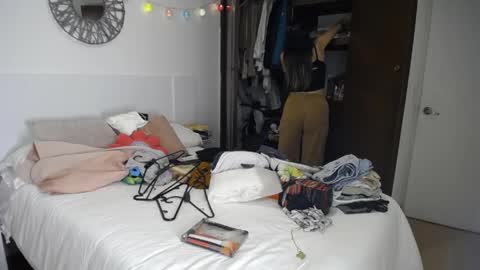 Catalina online show from April 2026 03:31:02 AM