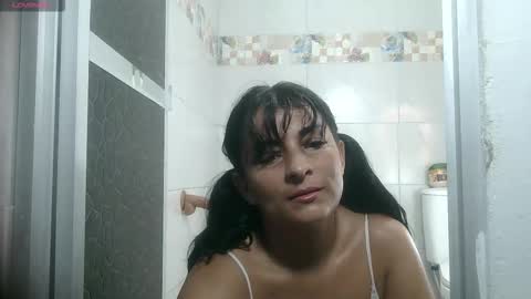 la_wuaifu1 online show from November 2025 07:21:01 PM