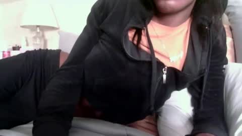 Bella online show from December 2024 07:54:02 PM