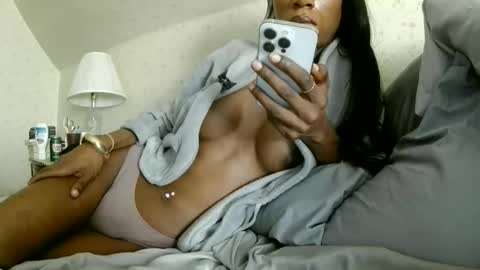 Bella online show from June 2026 05:02:02 PM