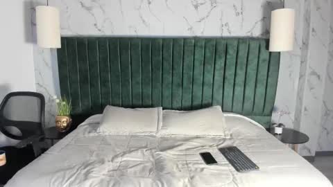 labrinthteasing online show from October 2025 12:24:02 PM