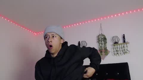 labrinthteasing online show from April 2026 12:04:01 PM