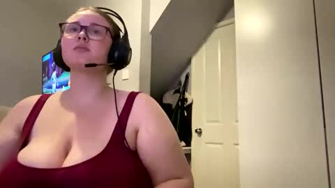 Snapshot of laceybaby20 chatting on December 2025 01:55:02 AM laceybaby20 online show from December 2025 01:55:02 AM