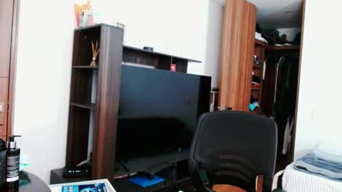 Jazmin online show from March 2026 02:23:01 PM