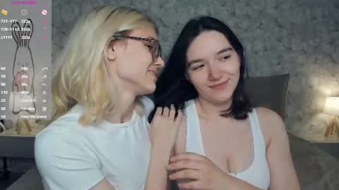 Snapshot of lacyedison chatting on July 2026 07:21:01 PM Violet and Isabel online show from July 2026 07:21:01 PM