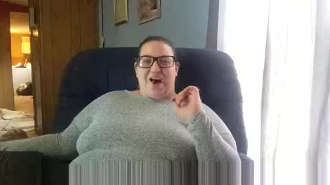 Snapshot of laddybuggie27 chatting on February 2025 07:38:02 PM Laddybuggie27 online show from February 2025 07:38:02 PM