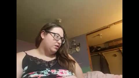 Snapshot of laddybuggie27 chatting on February 2025 01:30:02 AM Laddybuggie27 online show from February 2025 01:30:02 AM