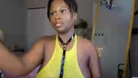 Snapshot of ladiosa_selene chatting on July 2026 11:18:02 PM La Diosa Selene online show from July 2026 11:18:02 PM